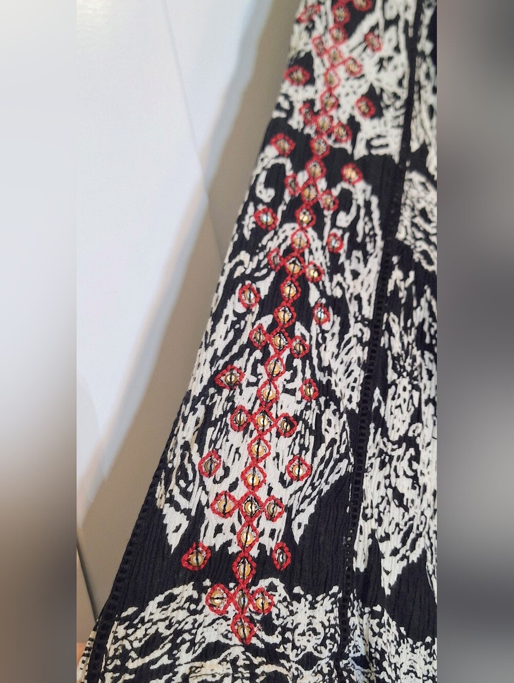 Soft Surroundings Boho Ikat Crinkled Gauzey Tunic Embroidered Sequins Sz Medium - Picture 10 of 13